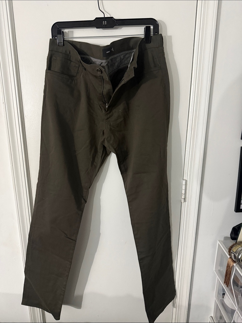 Vince Men's Dylan Slim Fit Dark Olive Pants Size 34